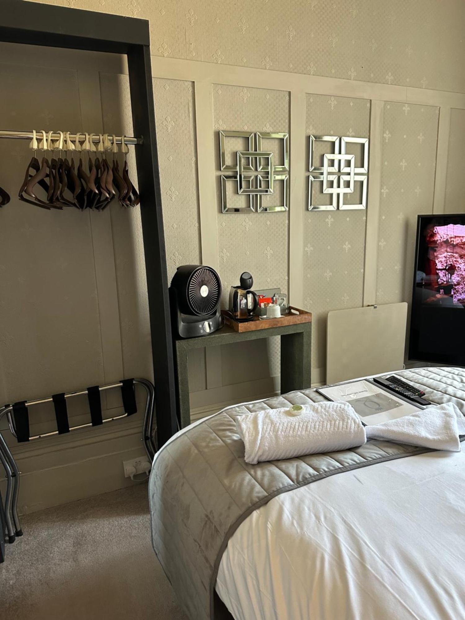 The Q Hotel 3*